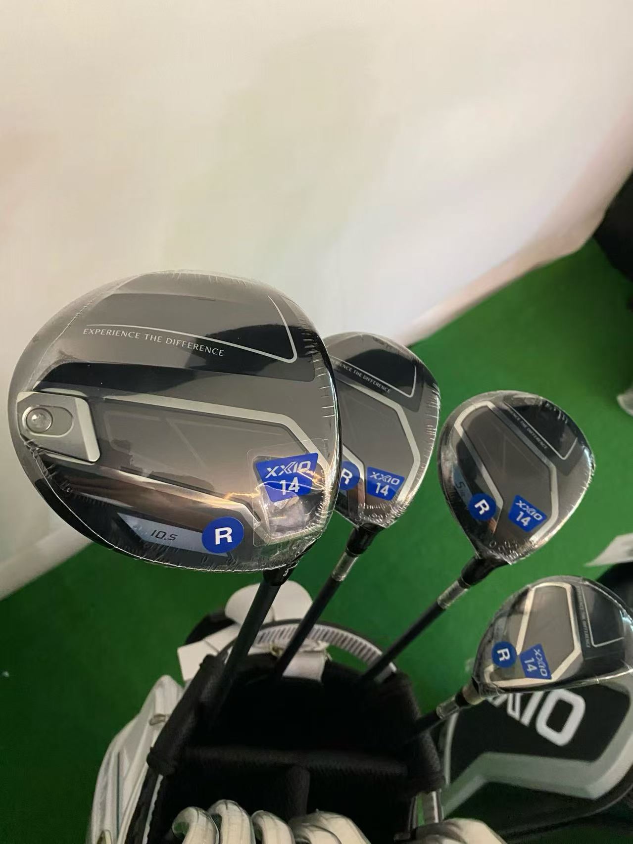 XXIO MP1400 Men’s Golf Completes Set