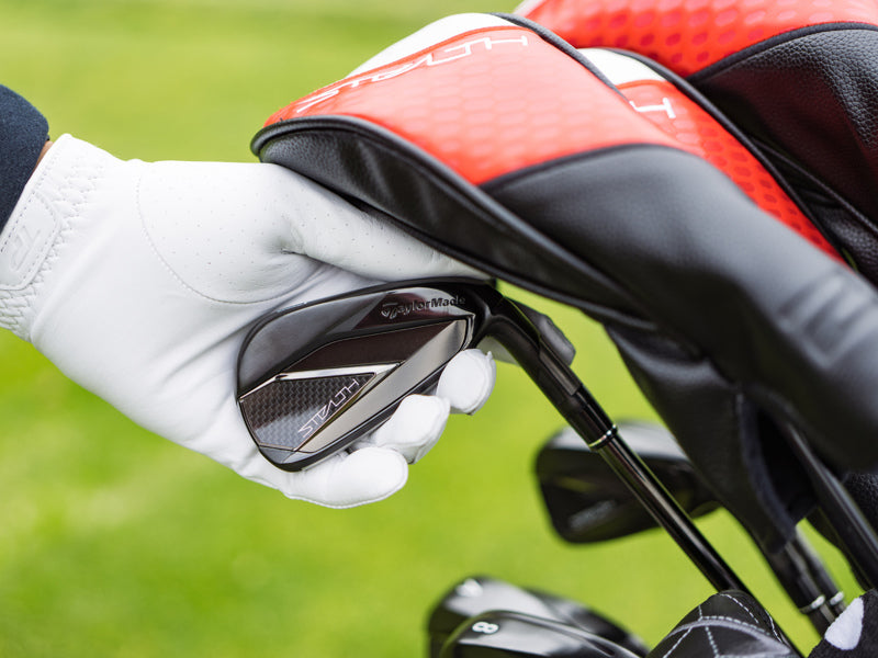 STEALTH BLACK IRONS | TaylorMade