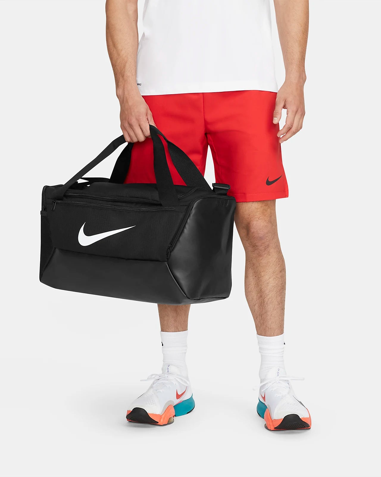 Nike Brasilia 9.5 Training Duffel Bag (Small, 41L) DM3976 010